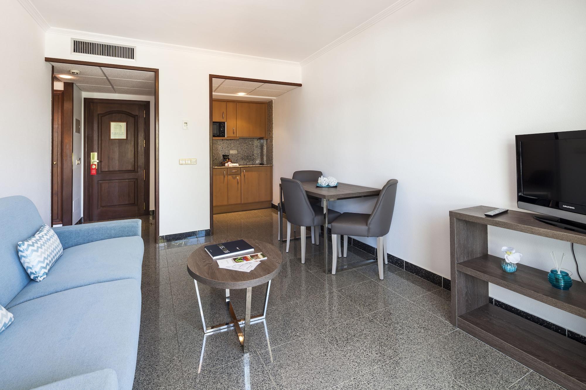 Suite Hotel S'Argamassa Palace Santa Eularia des Riu Esterno foto