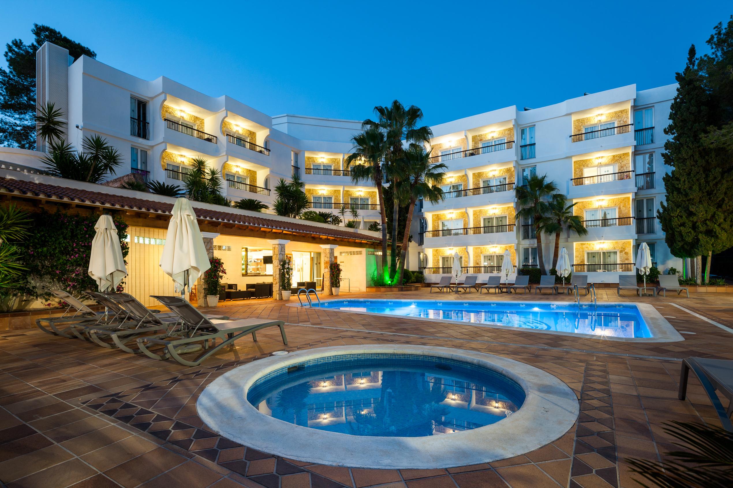 Suite Hotel S'Argamassa Palace Santa Eularia des Riu Esterno foto