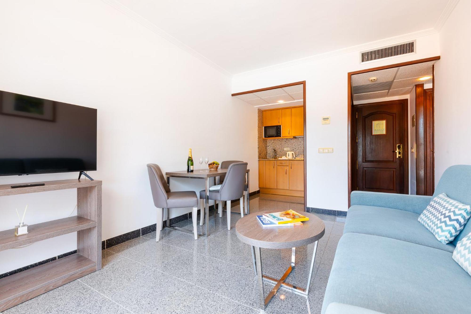 Suite Hotel S'Argamassa Palace Santa Eularia des Riu Esterno foto
