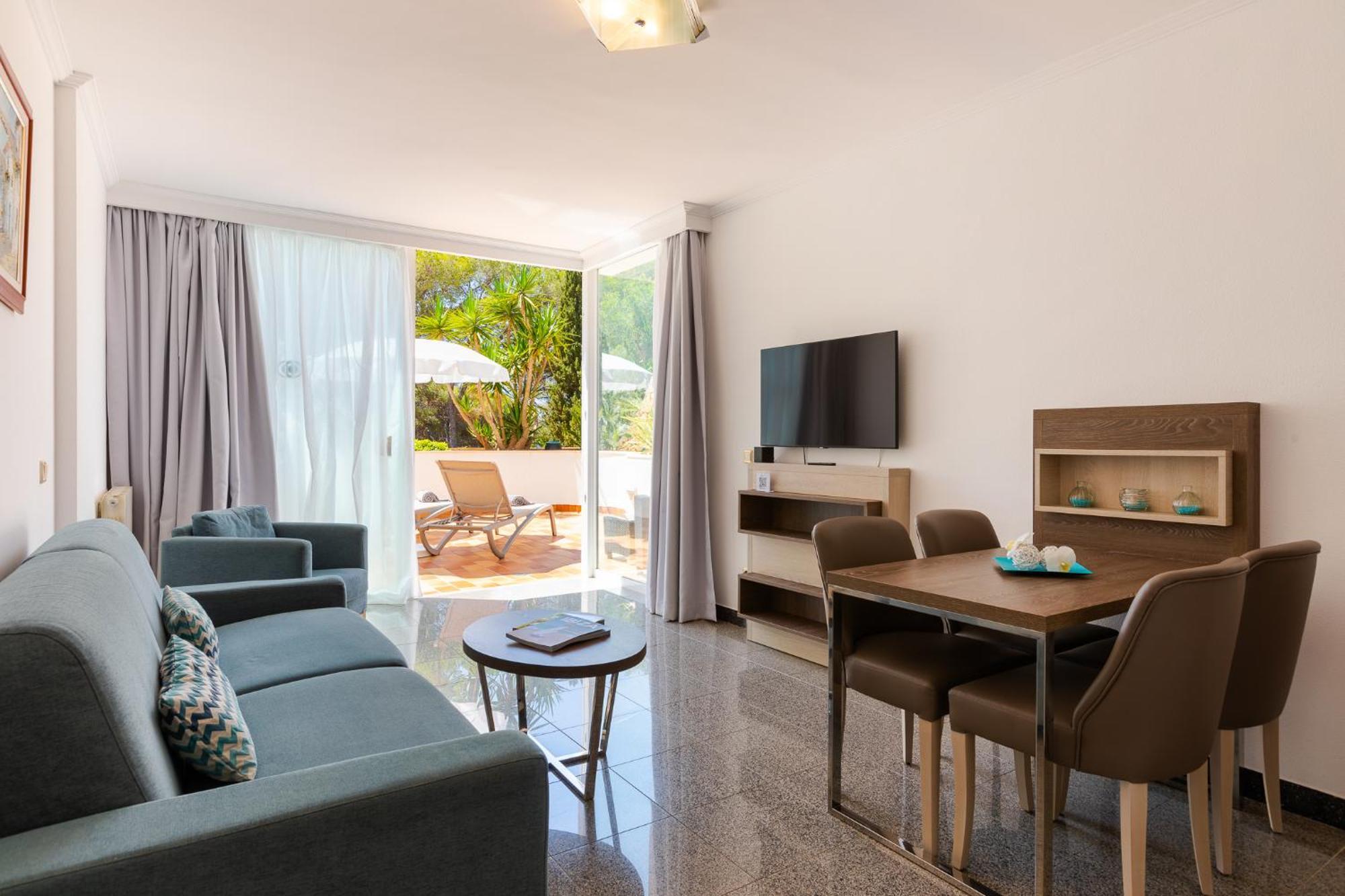 Suite Hotel S'Argamassa Palace Santa Eularia des Riu Esterno foto