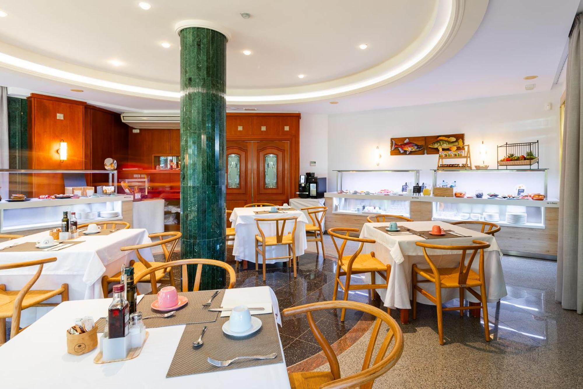 Suite Hotel S'Argamassa Palace Santa Eularia des Riu Esterno foto