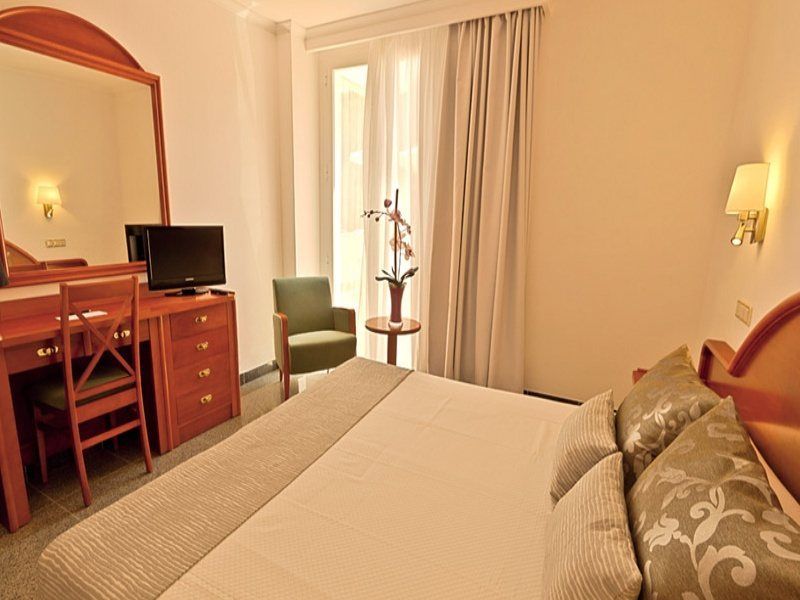 Suite Hotel S'Argamassa Palace Santa Eularia des Riu Esterno foto